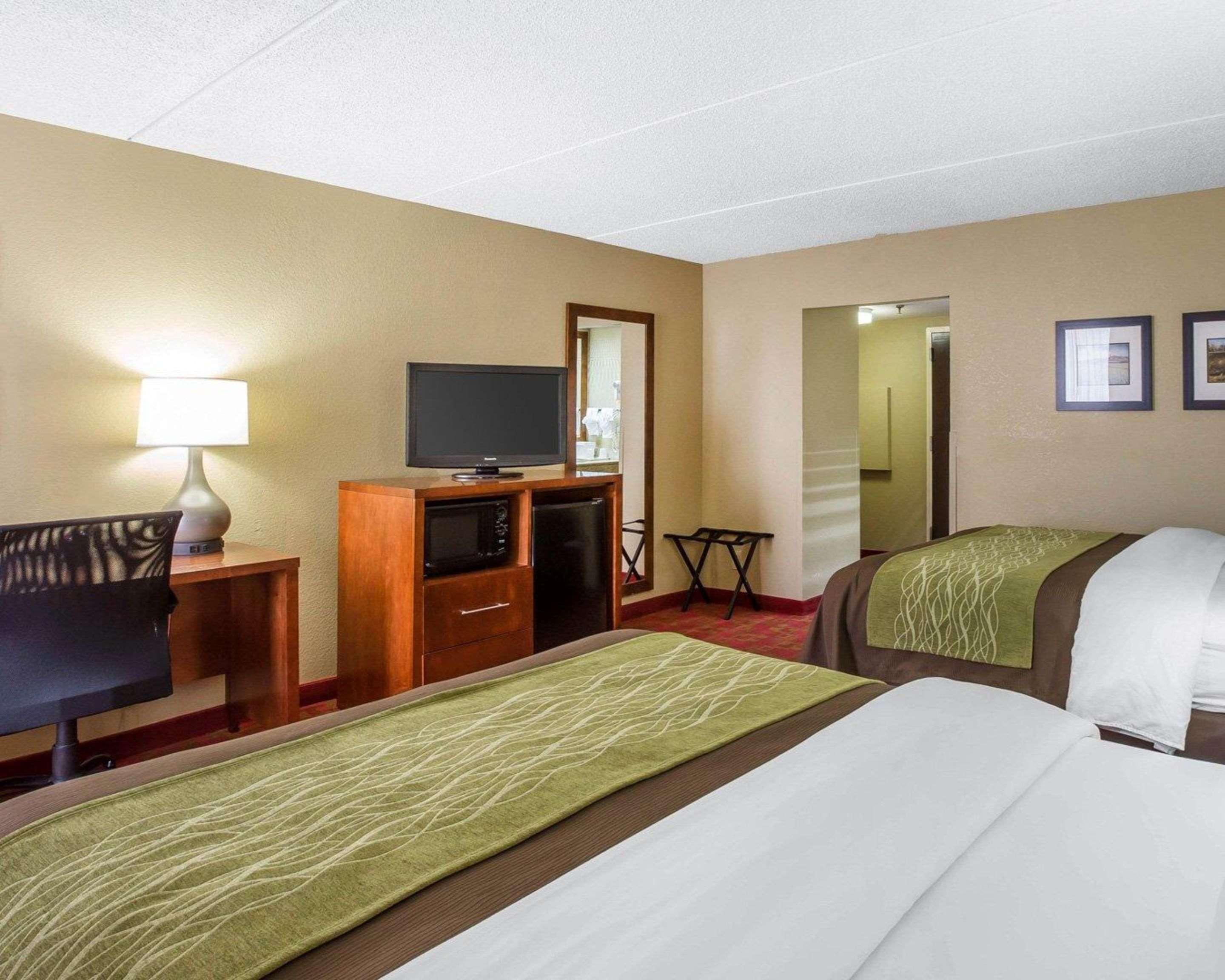 Comfort Inn Matthews / Charlotte Екстериор снимка