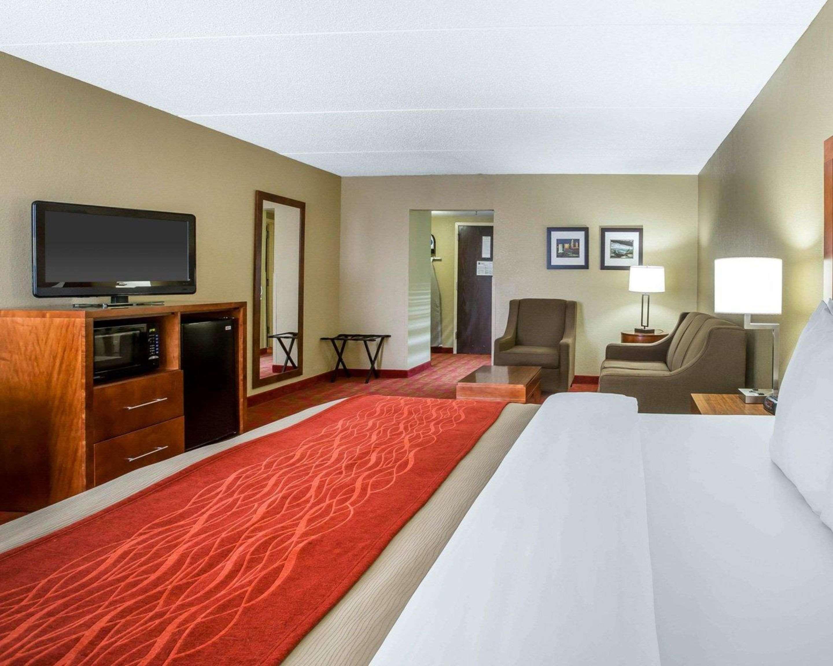 Comfort Inn Matthews / Charlotte Екстериор снимка