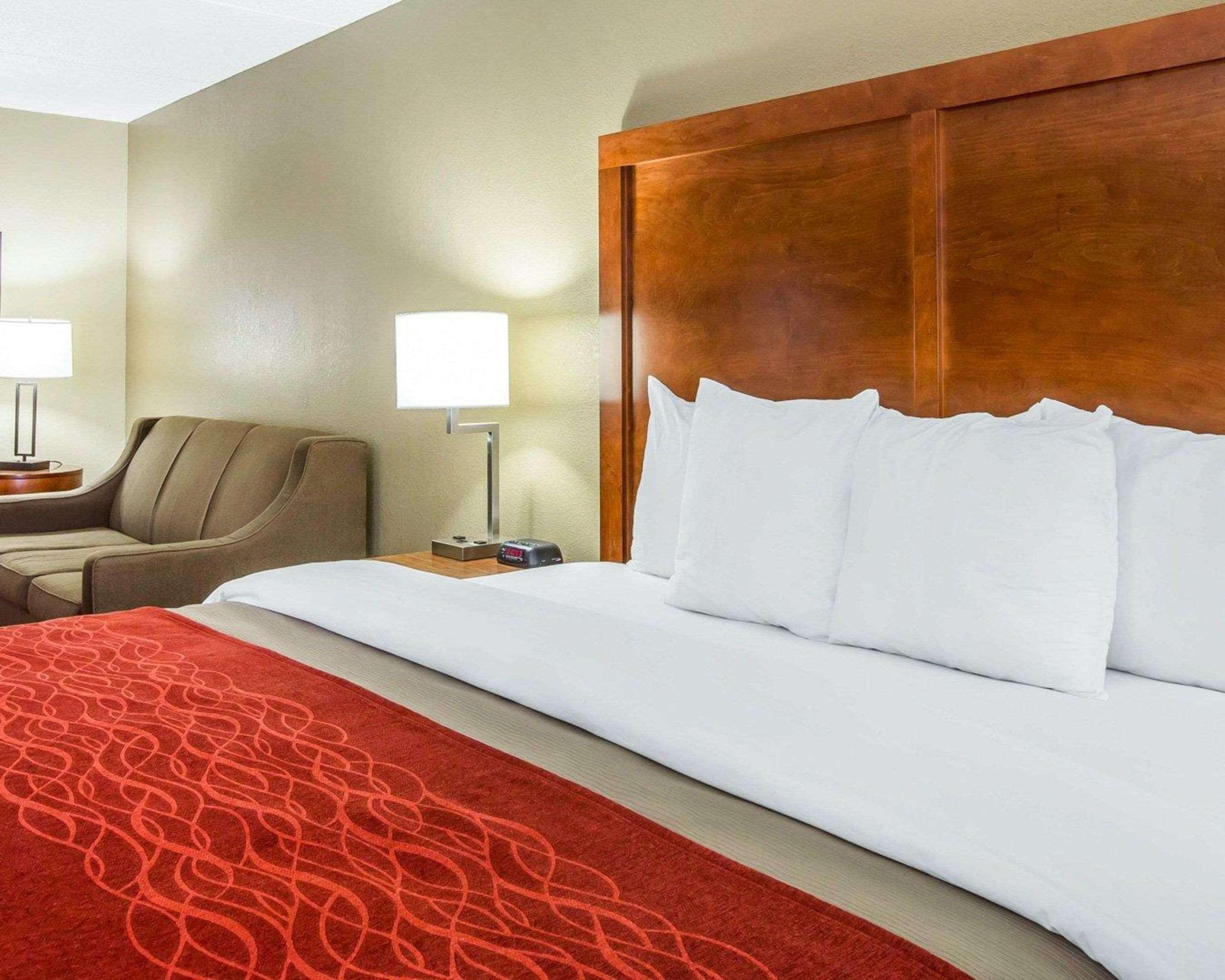 Comfort Inn Matthews / Charlotte Екстериор снимка